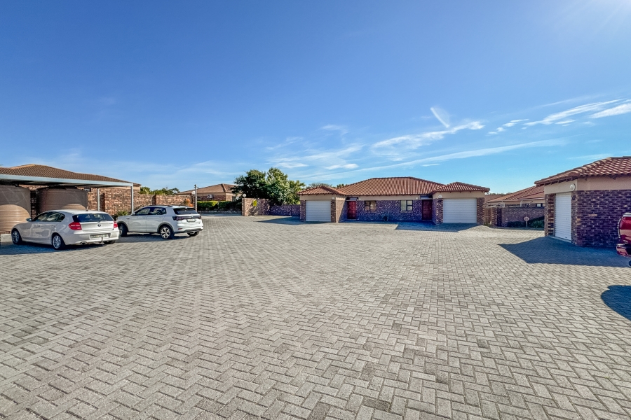 3 Bedroom Property for Sale in Humewood Eastern Cape